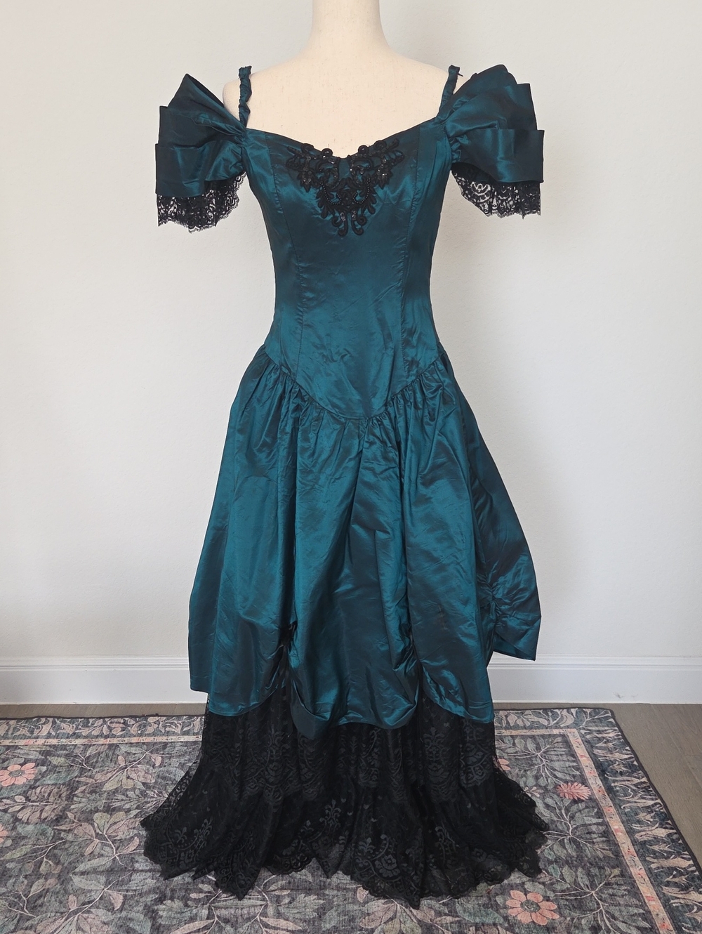 Vintage Alfred Angelo Teal Green Off-Shoulder Ball Gown Lace Gilded Age Style
